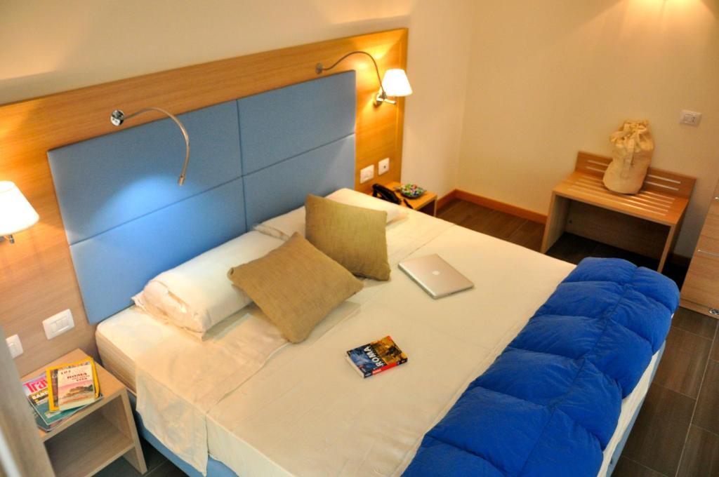 Hotel 325 Tor Vergata Ρώμη Δωμάτιο φωτογραφία