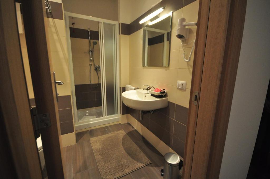Hotel 325 Tor Vergata Ρώμη Δωμάτιο φωτογραφία
